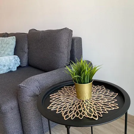 Zold Ido Apartman Διαμέρισμα *