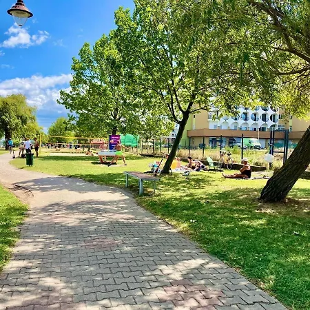 Zold Ido Apartman Διαμέρισμα Σίοφοκ